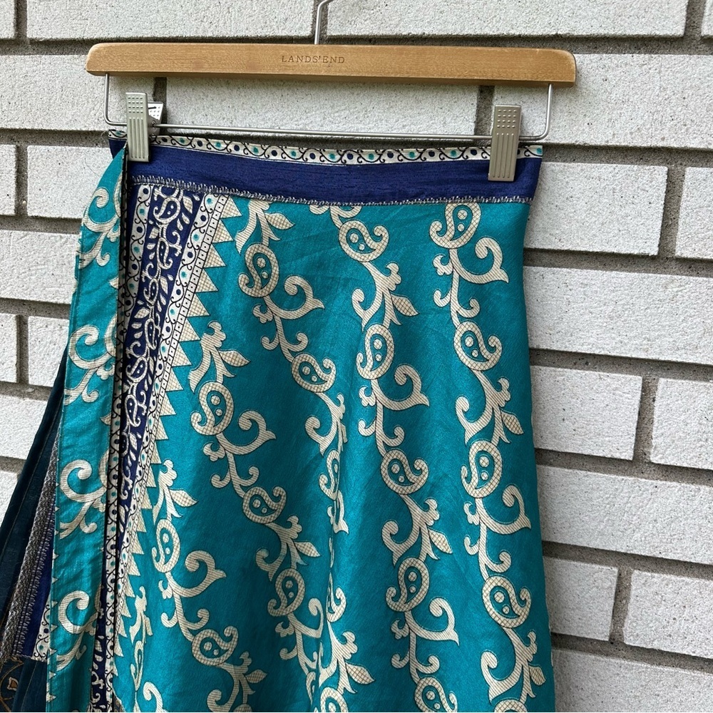 Vibrant 100% Silk Wrap Mini Skirt Reversible Boho Paisley Teal Red Print - Picture 4 of 9